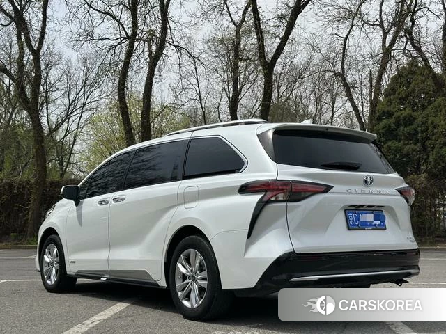 Toyota Saina id 4257693 из Китая 7