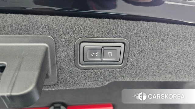 Audi A8 (D5) id 4303855 из Кореи 7