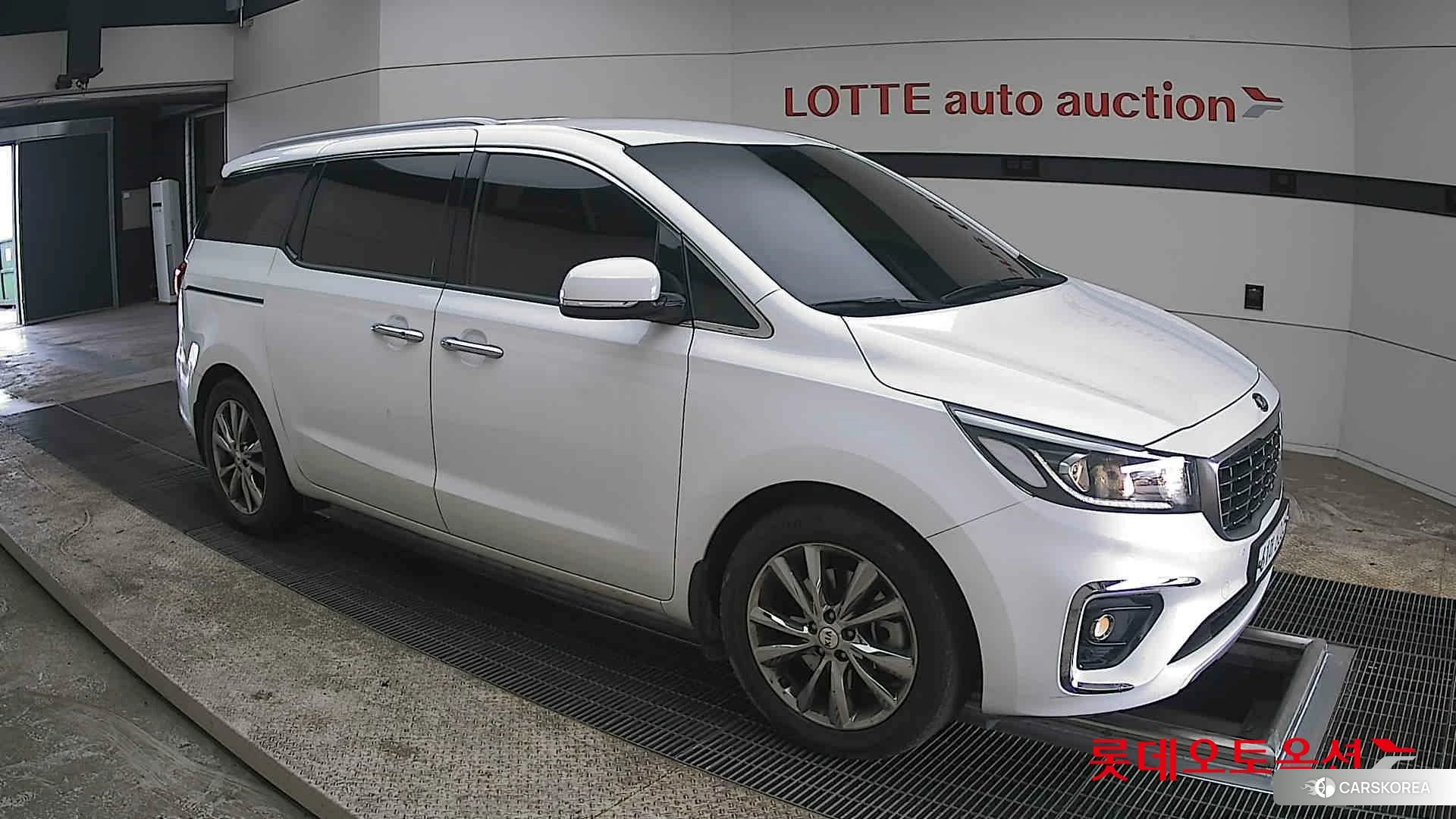 Kia Carnival id 3869437 из Кореи 7