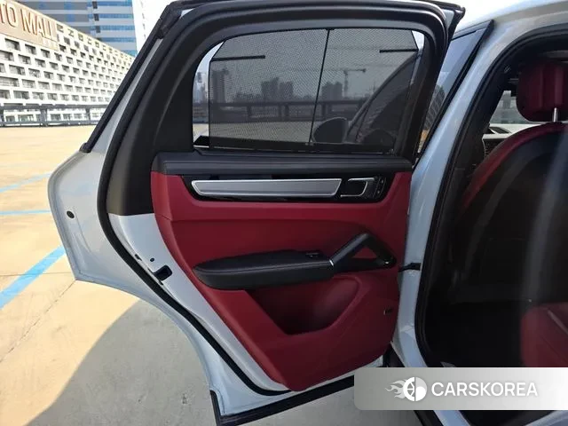 Porsche Cayenne (PO536) id 3776915 из Кореи 7