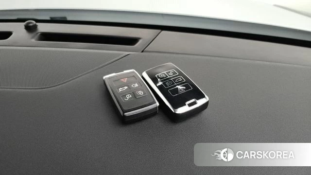 Land Rover Range Rover Velar id 4715224 из Кореи 7