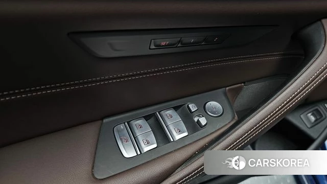 BMW 5 Series (G30) id 3833644 из Кореи 7