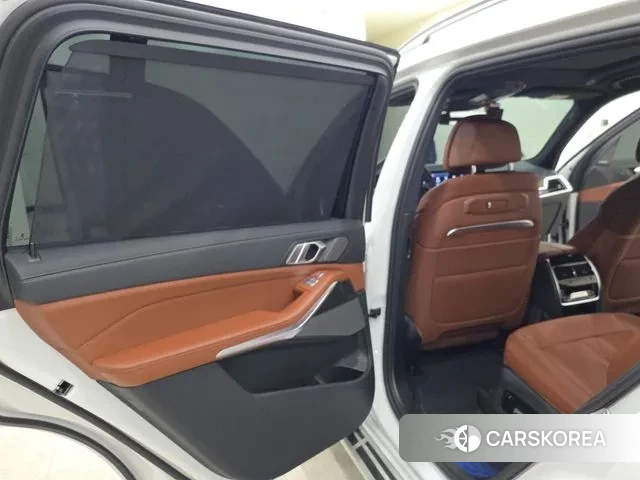 BMW X7 (G07) id 3689433 из Кореи 7