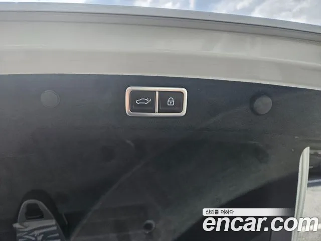 Hyundai Grandeur Hybrid (GN7) id 2878589 из Кореи 7