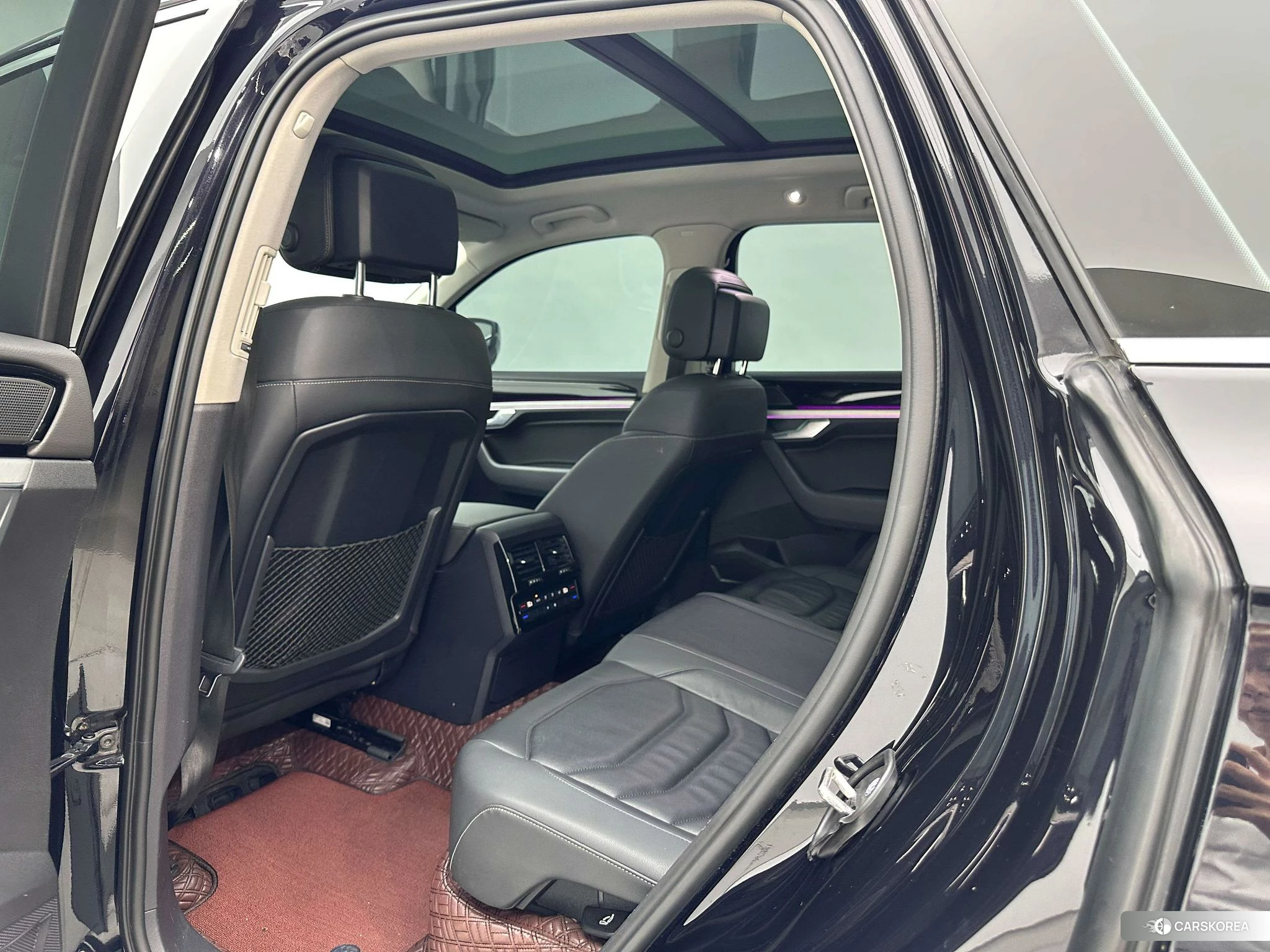 Volkswagen Touareg PHEV id 4420083 из Китая 7
