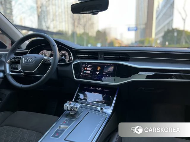 Audi A7L id 4272864 из Китая 7