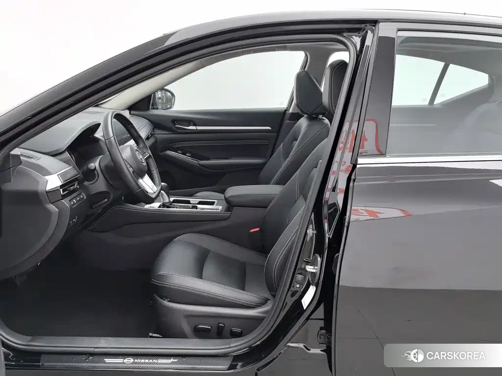 Nissan Altima id 4547936 из Китая 7
