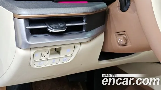 Hyundai Grandeur Hybrid (GN7) id 2822147 из Кореи 7