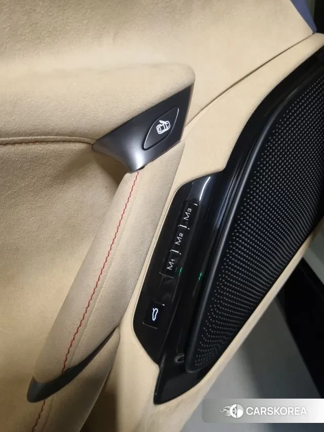 Ferrari Rome id 3700826 из Кореи 7