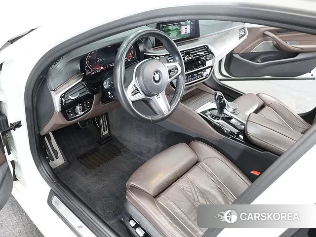 BMW 5 Series (G30) id 3646551 из Кореи 7