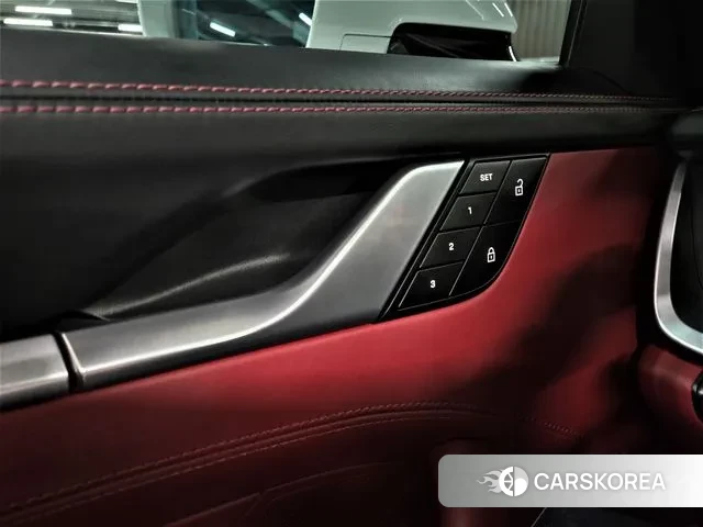 Porsche 911(992) id 3388434 из Кореи 7