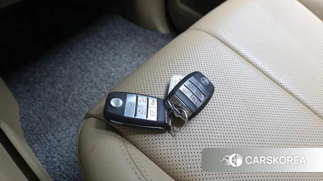 Kia The New Carnival id 4384491 из Кореи 7
