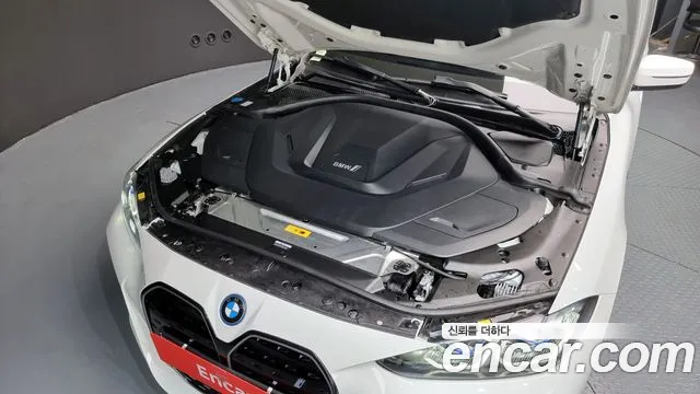 BMW i4 id 2665310 из Кореи 7