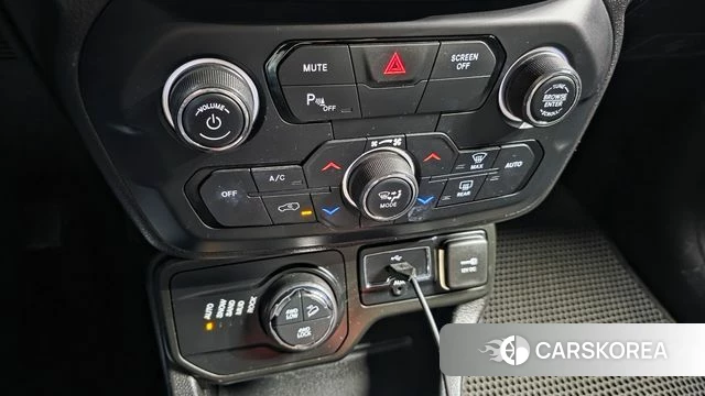 Jeep Renegade id 4873547 из Кореи 7