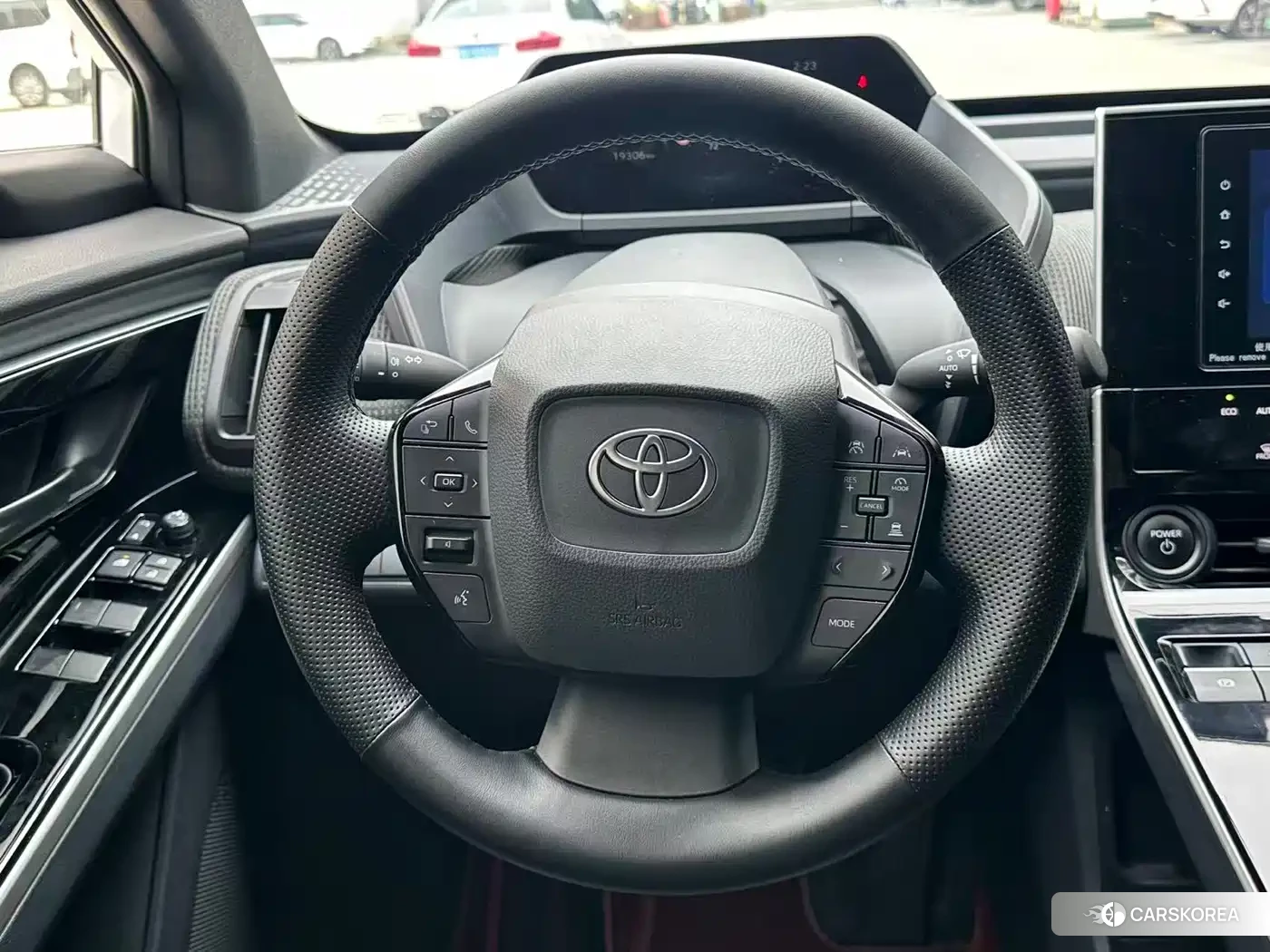 Toyota bZ4X id 4680613 из Китая 7