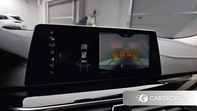 BMW 5 Series (G30) id 3380718 из Кореи 7