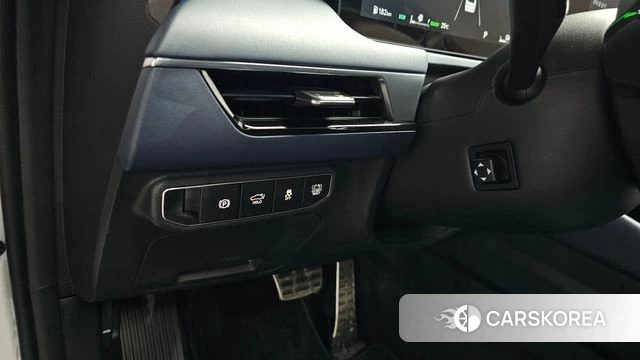 Kia The New K8 Hybrid id 4700602 из Кореи 7