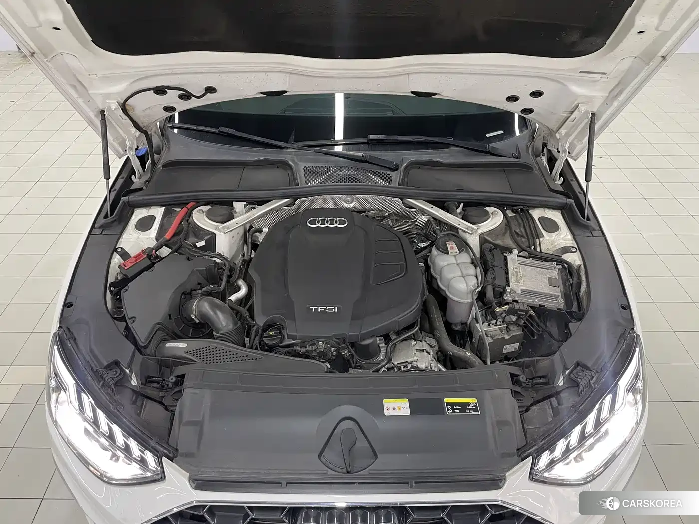 Audi A4L id 4545881 из Китая 7