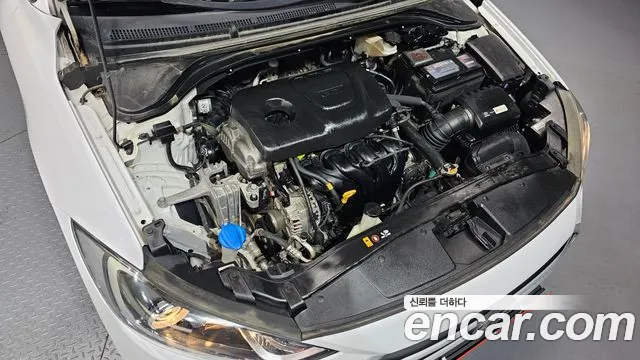 Hyundai Avante AD id 2539655 из Кореи 7