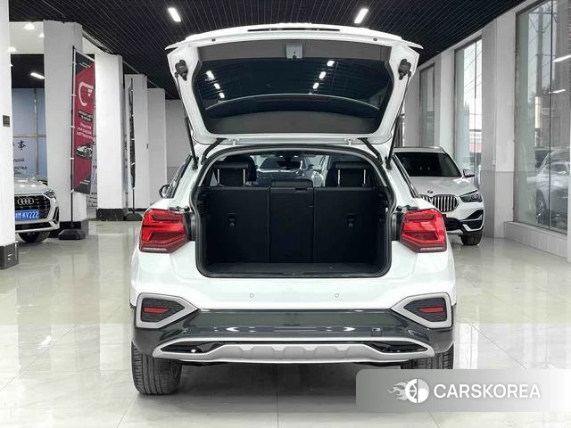 Audi Q2L id 4380530 из Китая 7