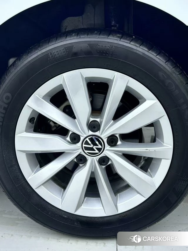 Volkswagen Bora id 4258571 из Китая 7