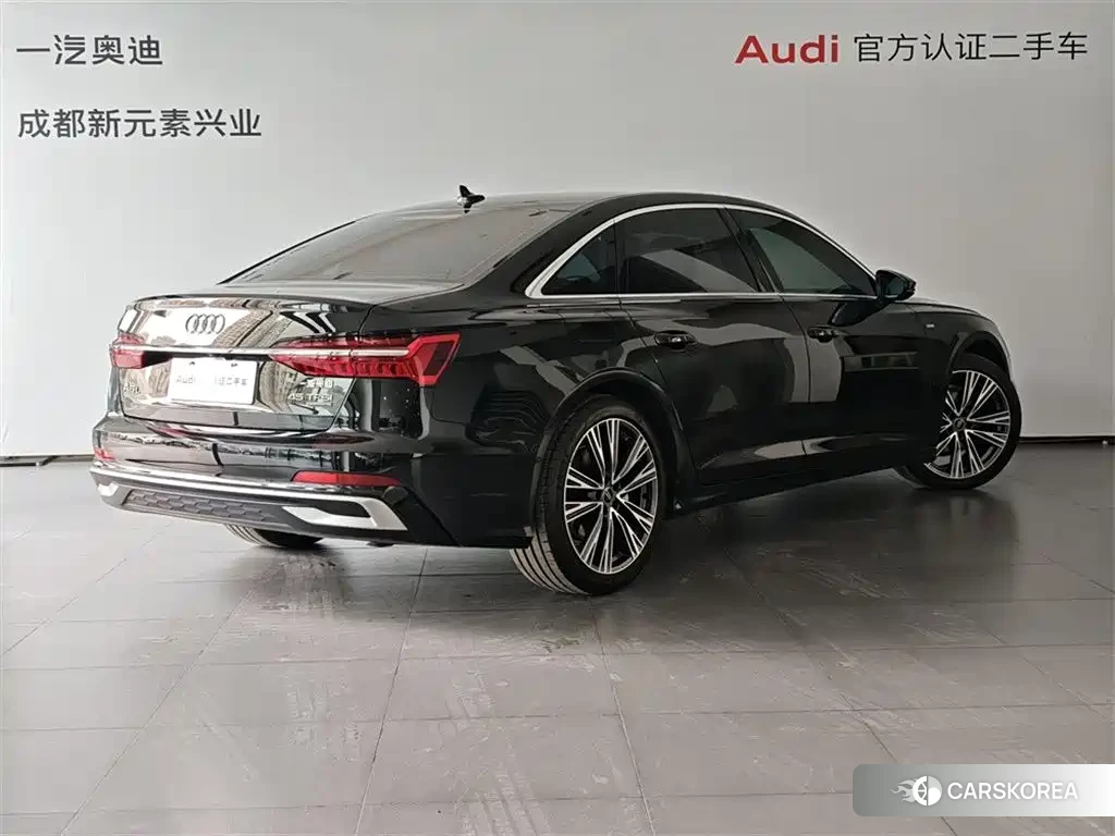 Audi A6L id 4629465 из Китая 7