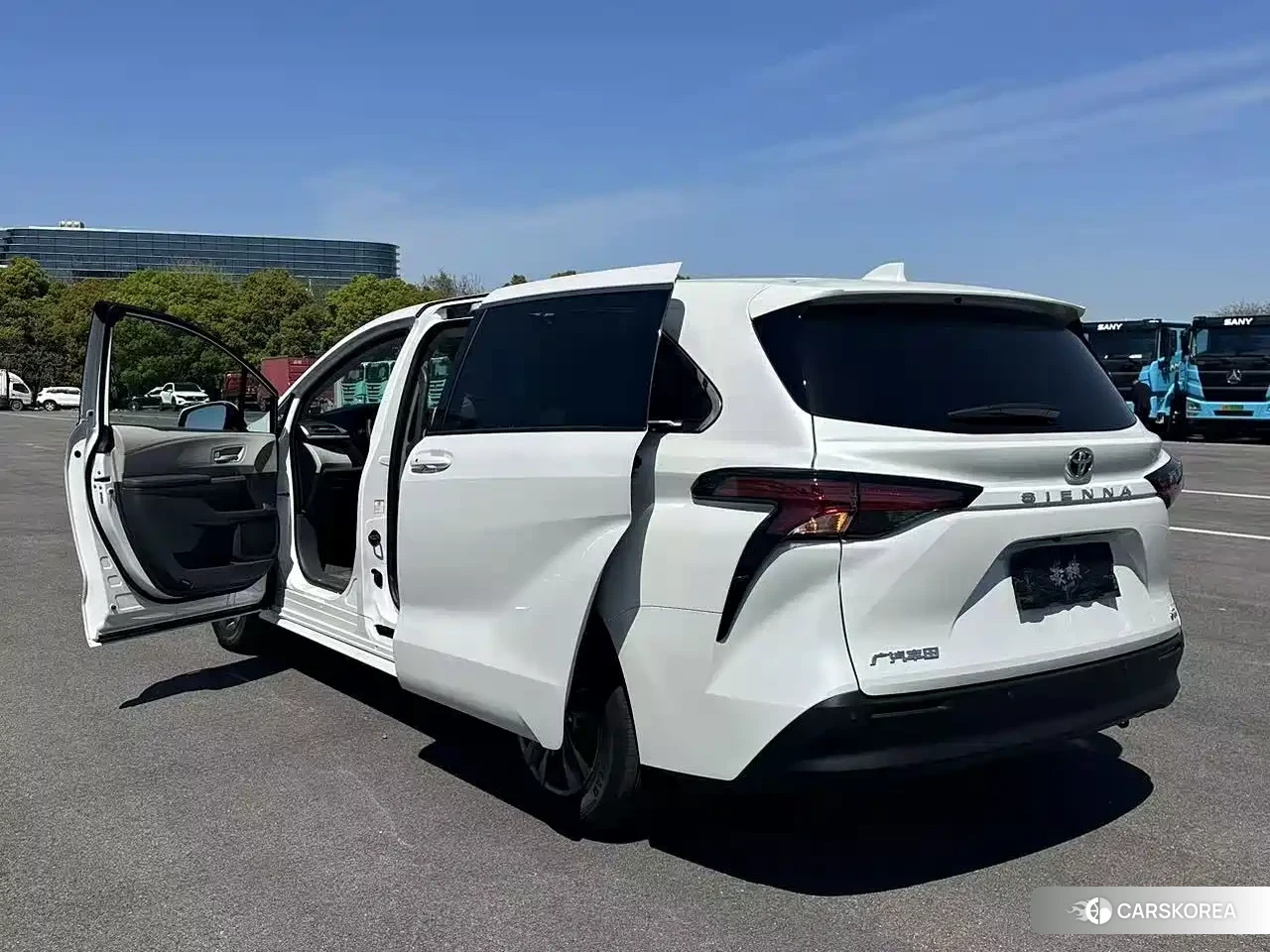 Toyota Sienna id 4600519 из Китая 7