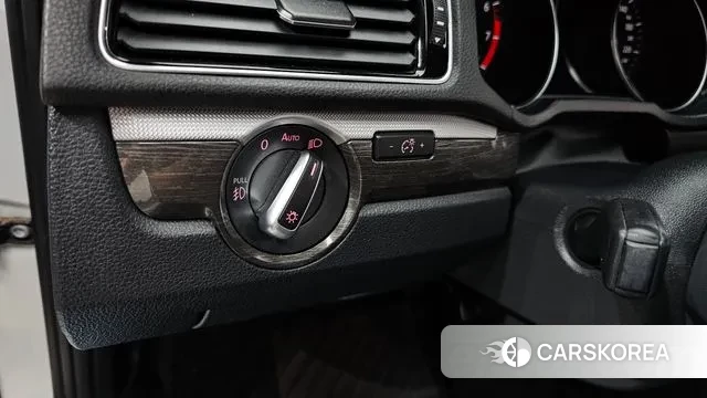 Volkswagen The New Passat id 3357115 из Кореи 7