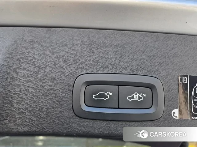 Volvo XC40 id 3399228 из Кореи 7