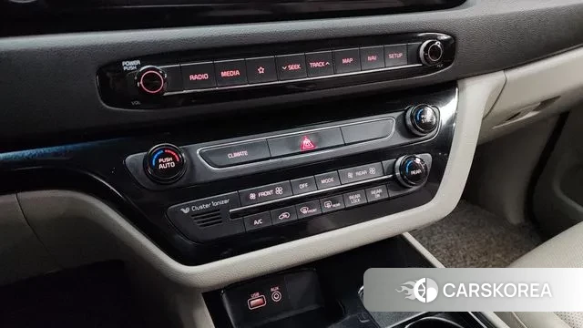 Kia All New Carnival id 3647393 из Кореи 7