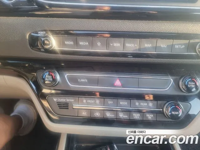 Kia The New Carnival id 2850602 из Кореи 7