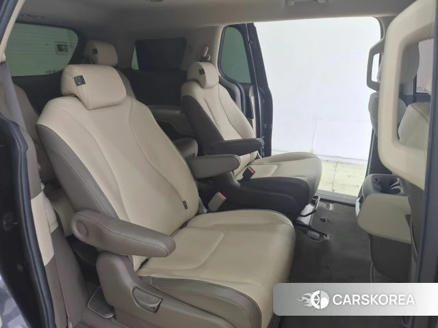 Kia Carnival 4th generation id 4680177 из Кореи 7