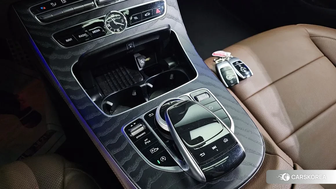 Mercedes-Benz E-Class W213 id 1941211 из Кореи 7