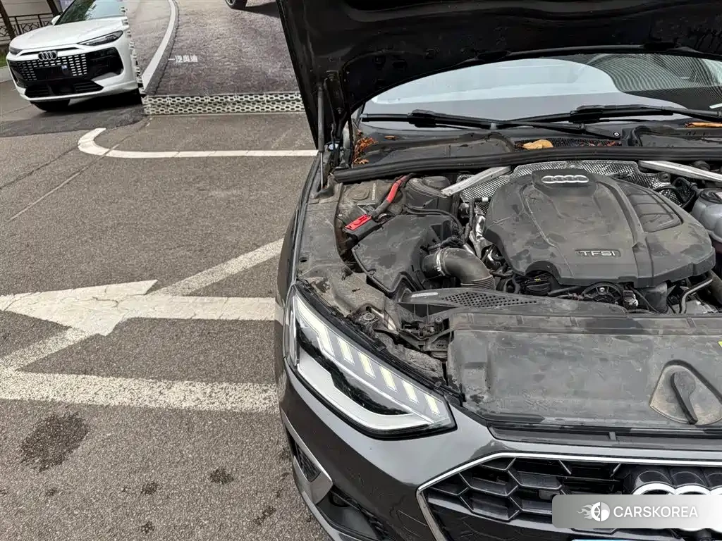 Audi A4L id 4548234 из Китая 7