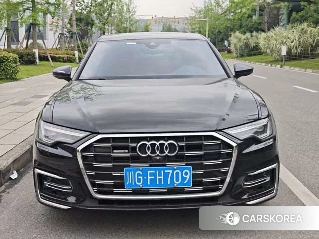 Audi A6L id 4328627 из Китая 7