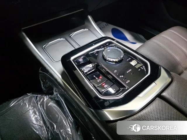 BMW 7 Series (G70) id 3751588 из Кореи 7