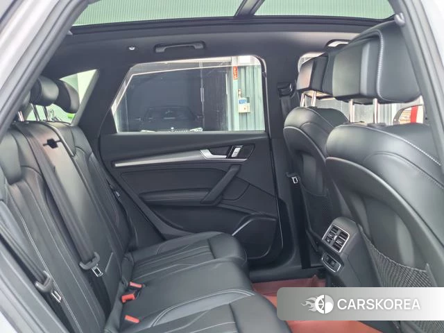 Audi Q5L id 4321167 из Китая 7