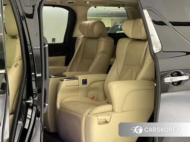 Toyota Elfa id 4266022 из Китая 7