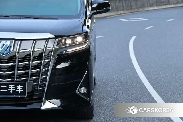 Toyota Elfa id 4387236 из Китая 7