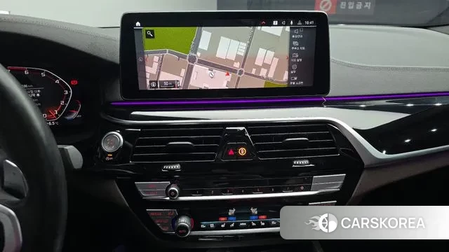 BMW 5 Series (G30) id 3472326 из Кореи 7