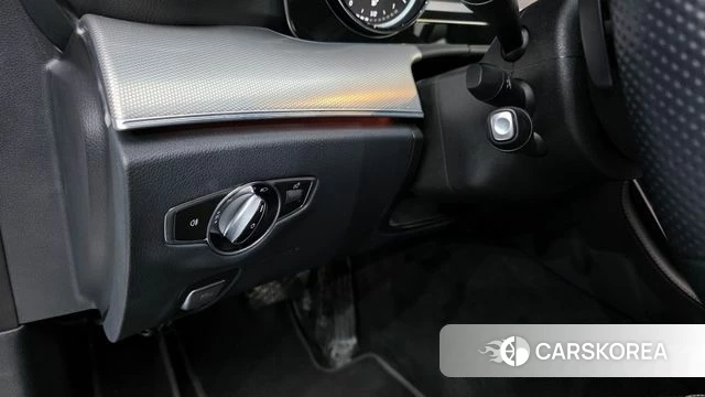 Mercedes-Benz E-Class W213 id 3912028 из Кореи 7