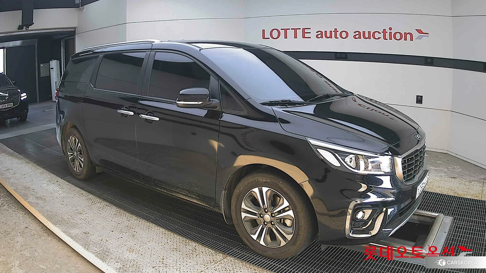 Kia Carnival id 4674183 из Кореи 7
