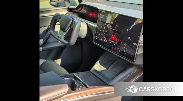 Tesla Model X id 3763920 из Кореи 7