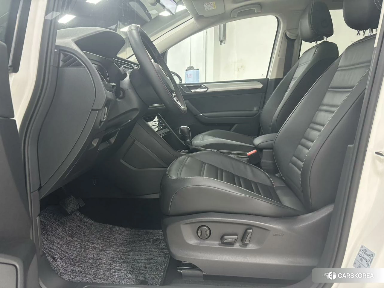 Volkswagen Touran L id 4513593 из Китая 7