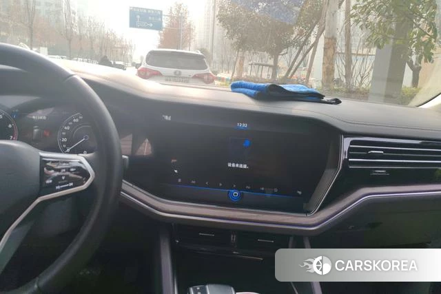 Volkswagen Touareg id 4263843 из Китая 7