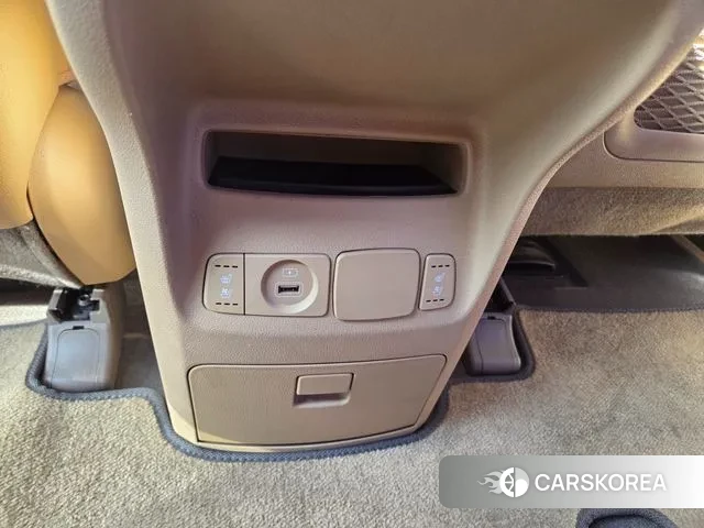 Kia The New Carnival id 3578382 из Кореи 7