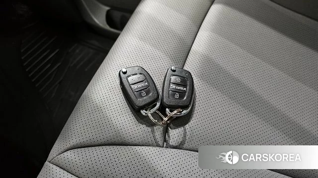 Hyundai The New Grand Starex id 3911753 из Кореи 7