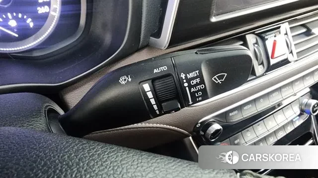 Hyundai Grandeur IG id 3029450 из Кореи 7