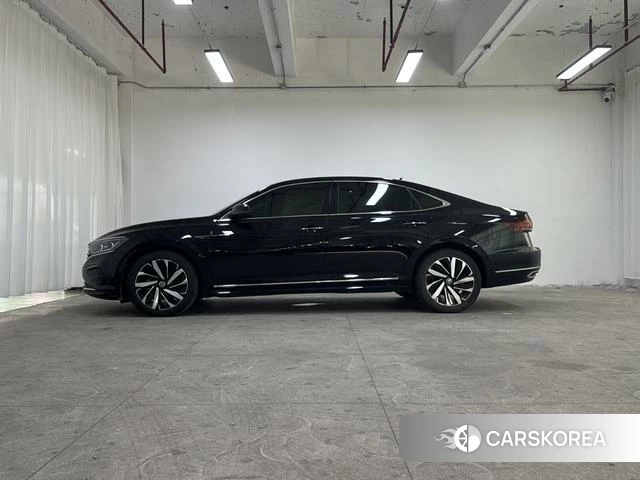 Volkswagen Passat id 4278579 из Китая 7