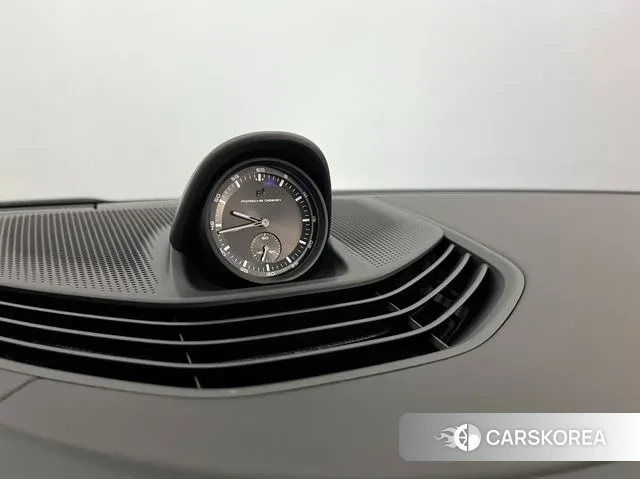 Porsche Taycan id 3099051 из Кореи 7